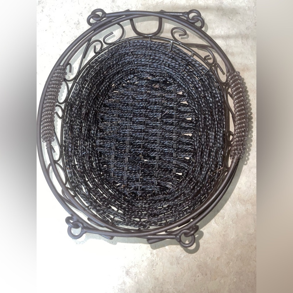 Wrought Iron Basket with Handle - Picture 3 of 6